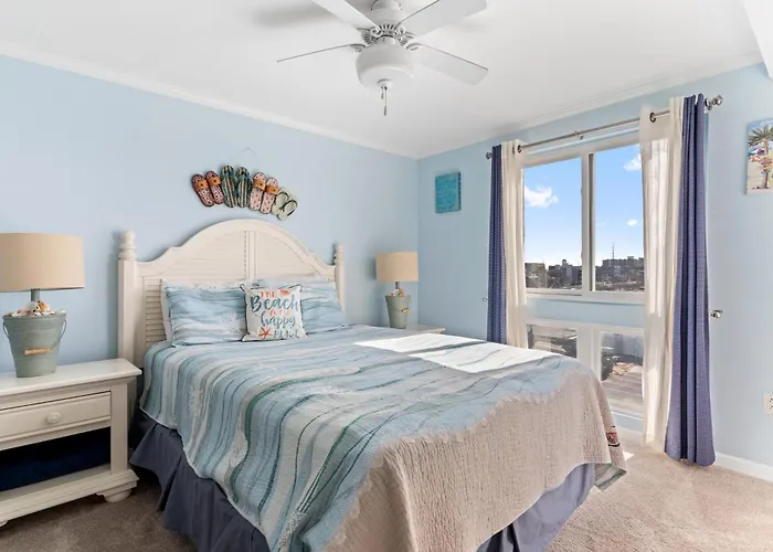 Bayfront 2br Windoor Pool By Convention Center Ocean City