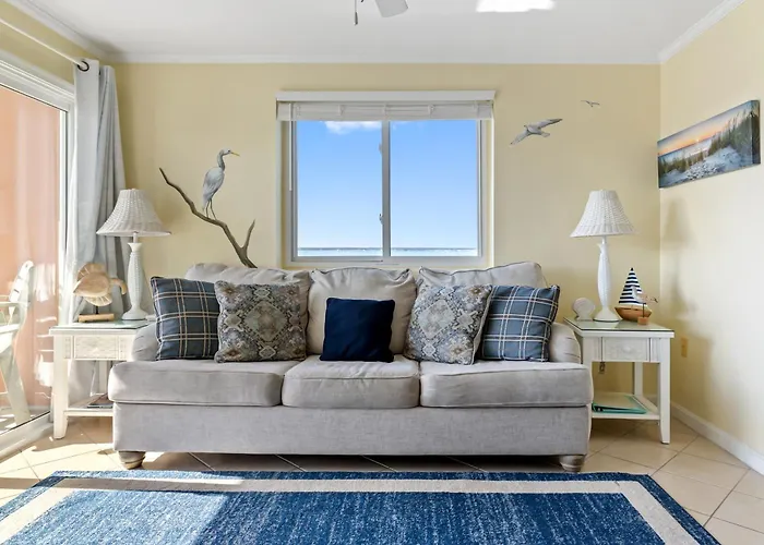 Bayfront 2br Windoor Pool By Convention Center Holiday home *
